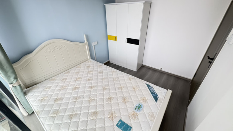 成都双流区湖景房单间