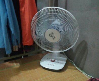 成都二手美的电风扇转让